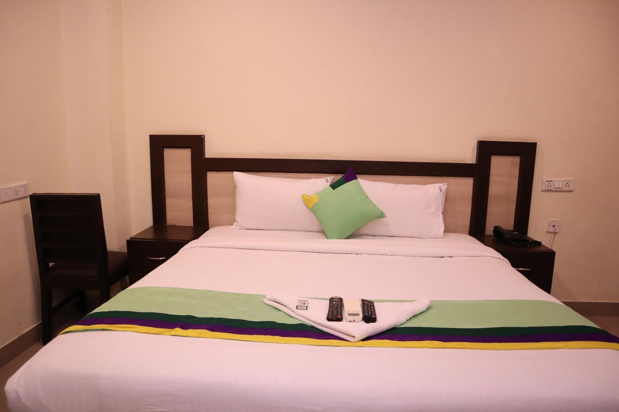 Millennium Plaza Hotel Kammasandra Luaran gambar