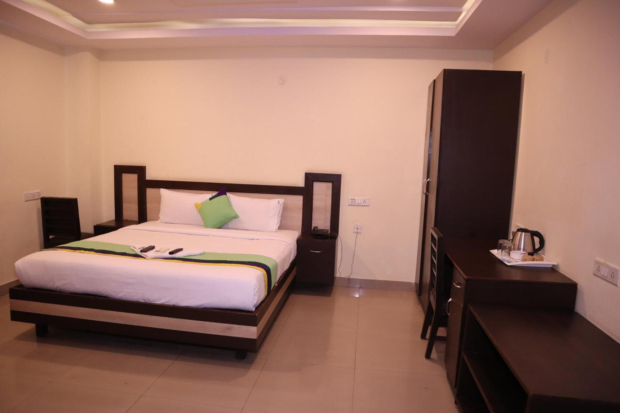 Millennium Plaza Hotel Kammasandra Luaran gambar