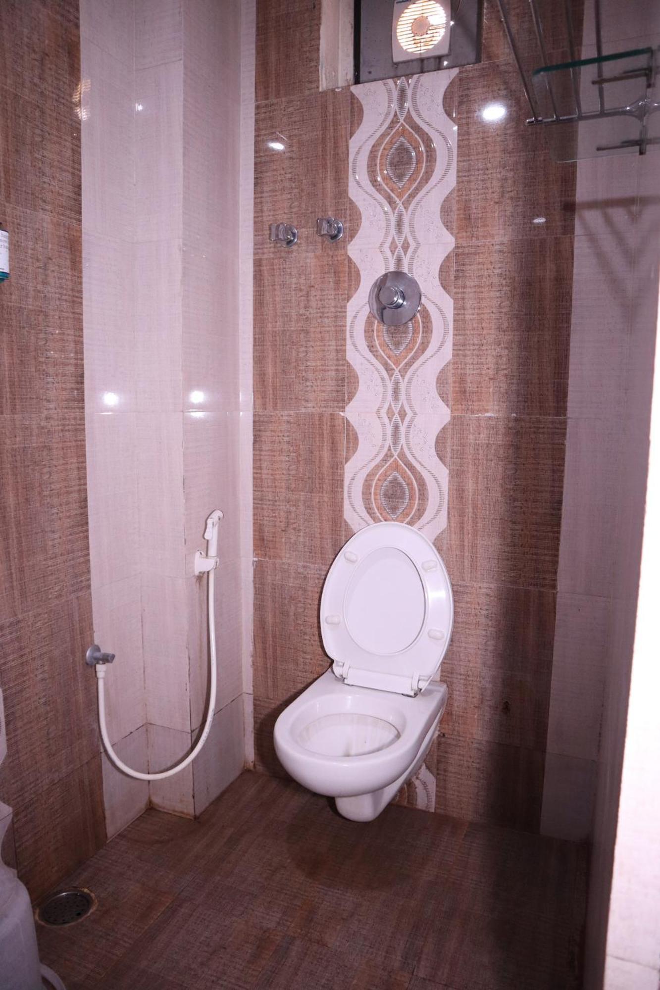 Millennium Plaza Hotel Kammasandra Luaran gambar
