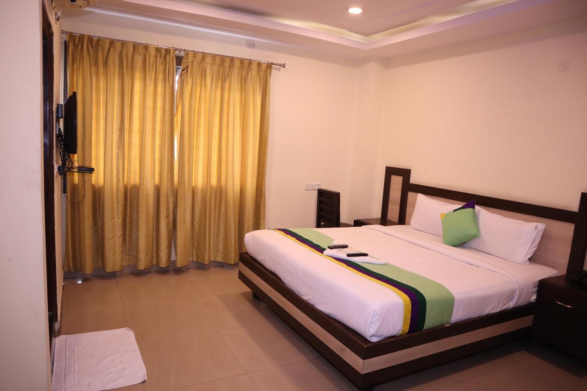 Millennium Plaza Hotel Kammasandra Luaran gambar